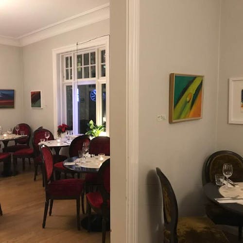Opnað fyrir umsóknir vegna málverkasýninga í Hannesarholti. Umsóknarfrestur er til 20.febrúar. Fyrst og fremst er gert ráð fyrir sýningarrými í veitingastofum Hannesarholts á 1.hæð á Grundarstíg 10. Sýningar standa alla jafna yfir í 3 vikur og miðað er við sölusýningar. Umsækjendur sendi póst á hannesasarholt@hannesarholt.is merkt UMSÓKN UM MYNDLISTARSÝNINGU 2024.