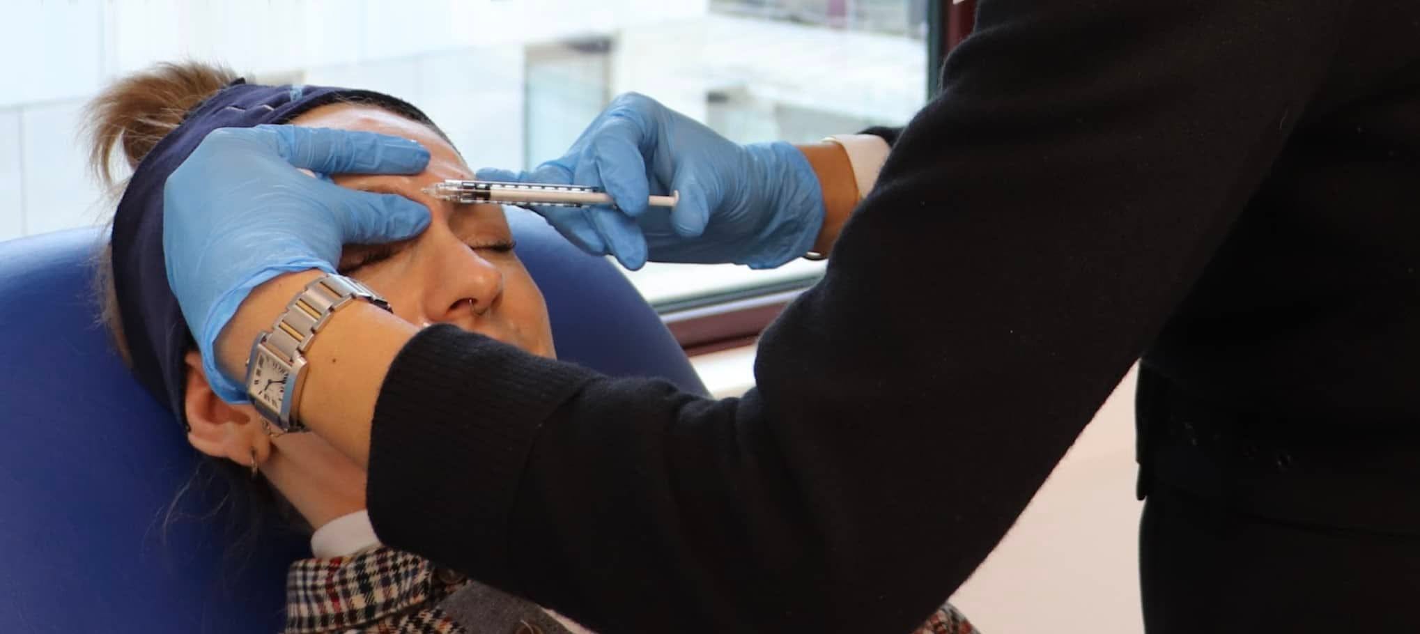 Toxin injecting techniques botox preventing eyelid eyebrown ptosis