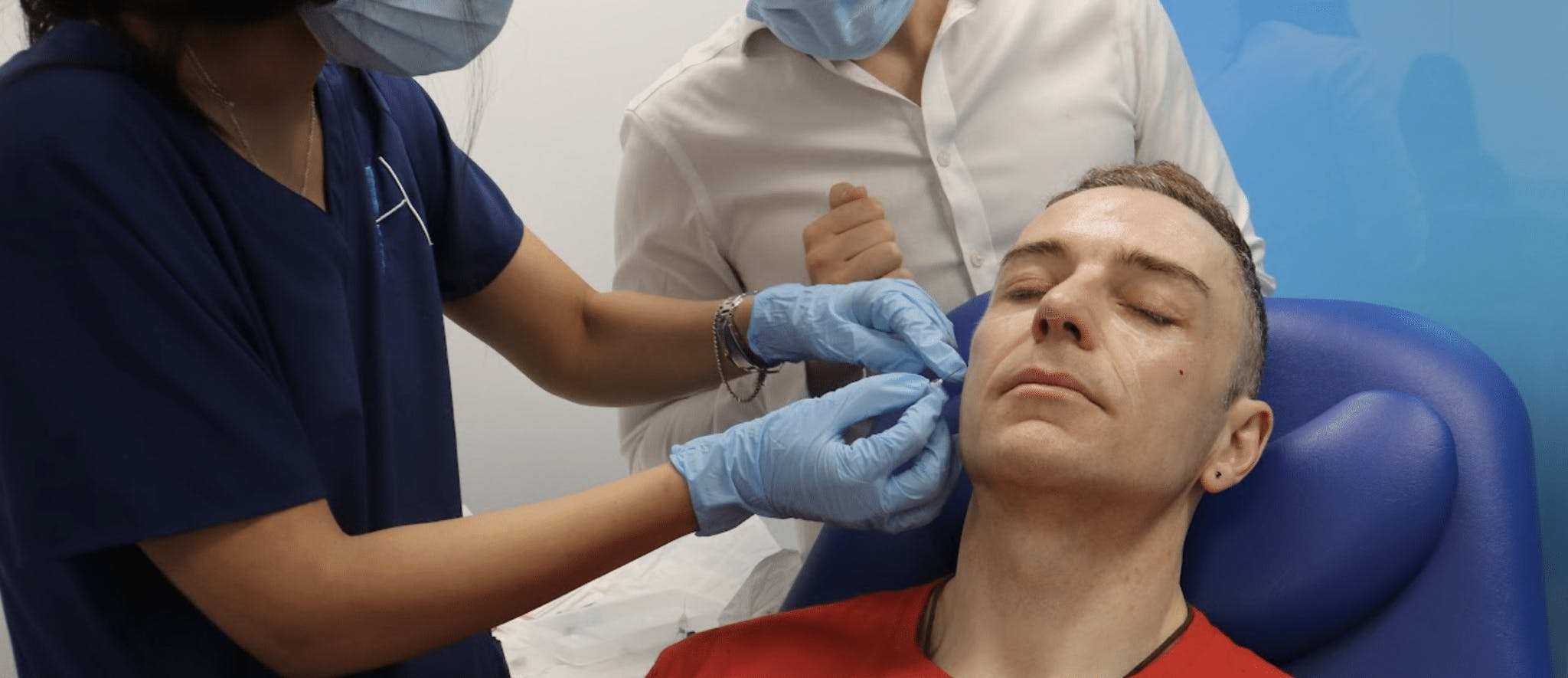 Using a cannula to inject dermal fillers