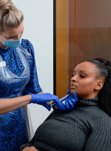 Harley Academy aesthetics training aestheitc medicine injectables chin augmentation