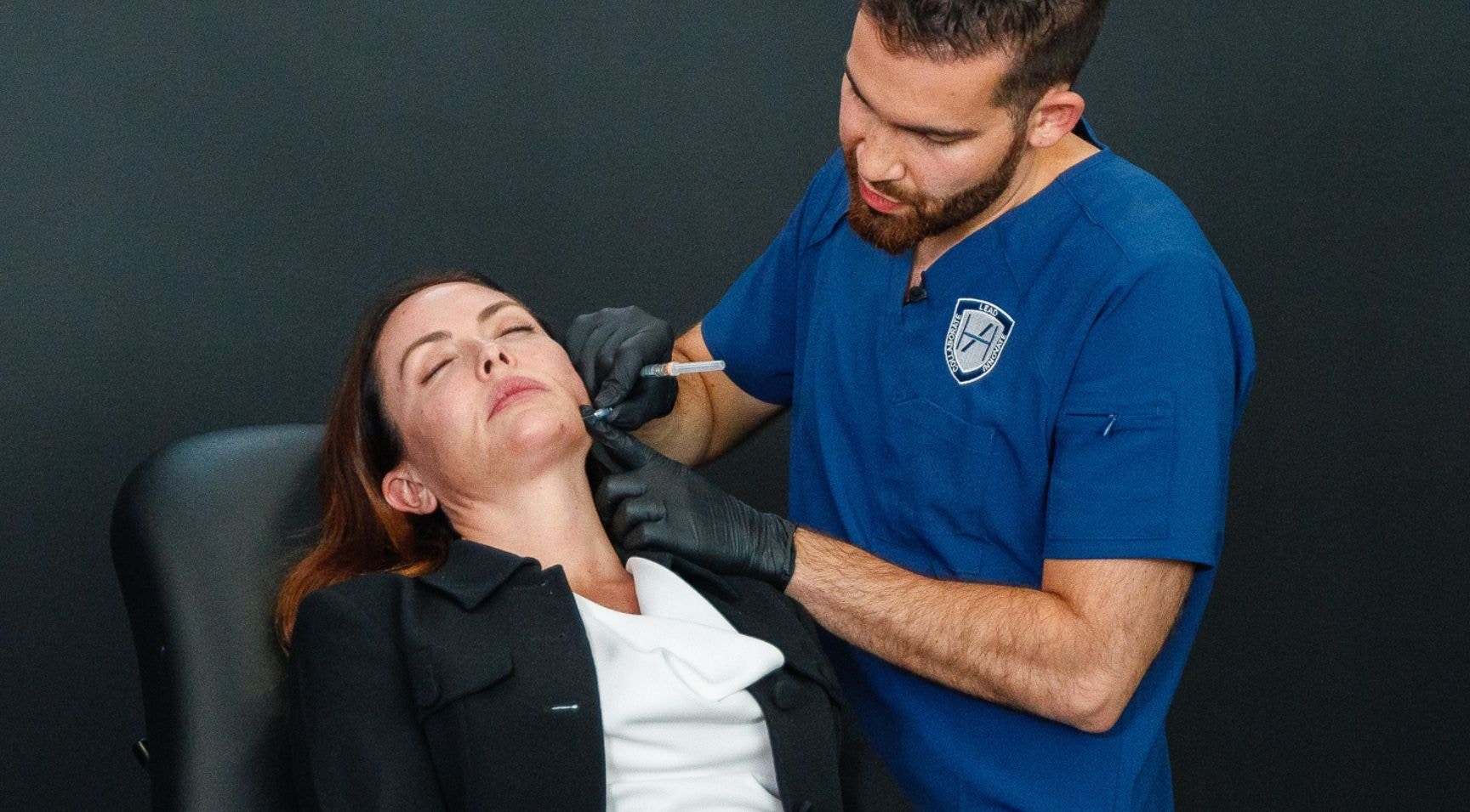 Dr Tristan Mehta Demonstrating