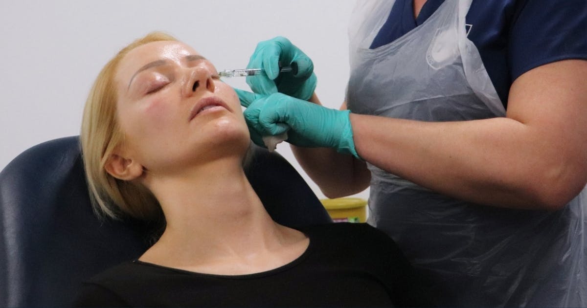 Gunshot technique being applied to a patient