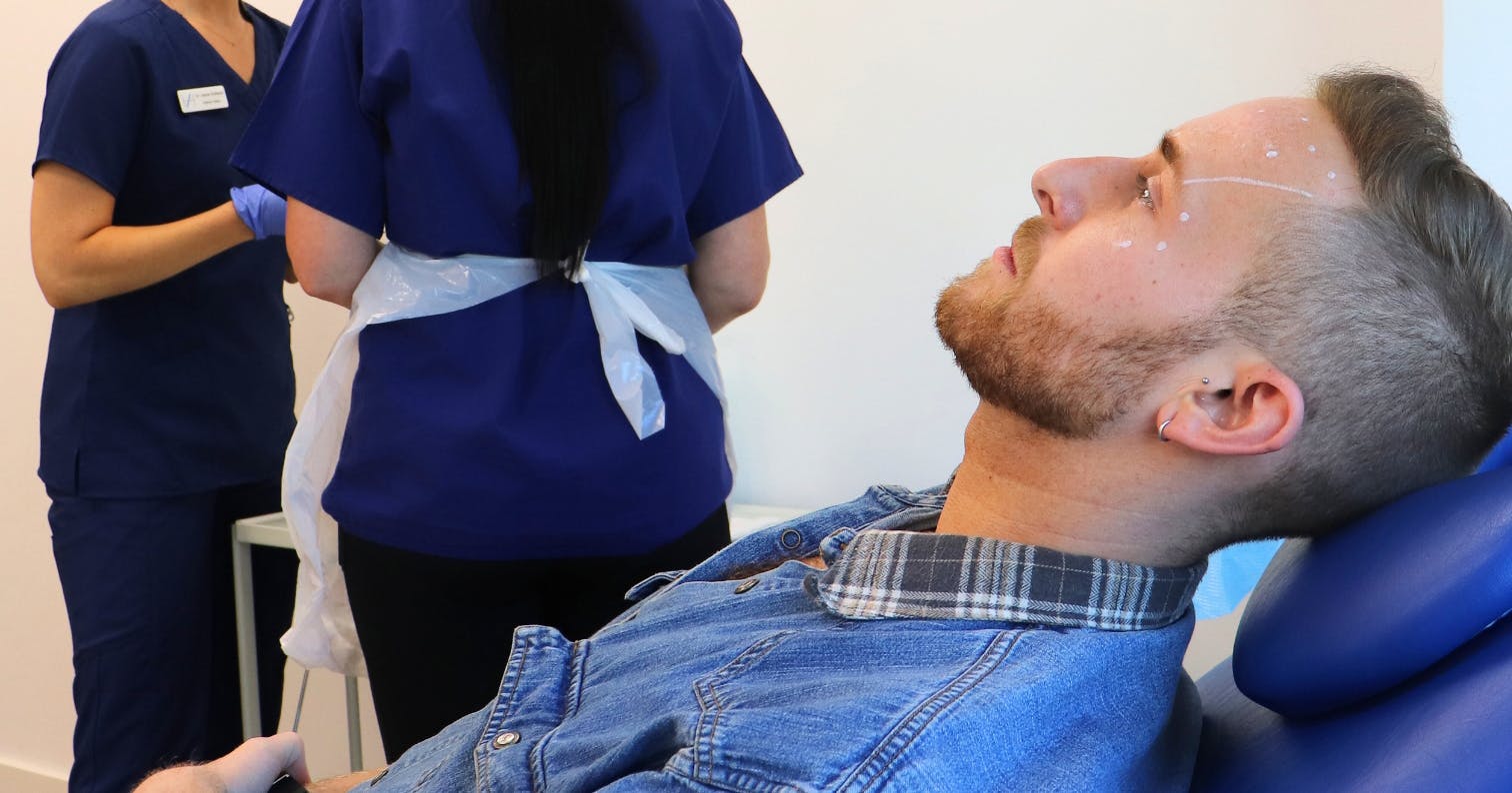 Should non-medics be able to take the Level 7 injectables qualification?