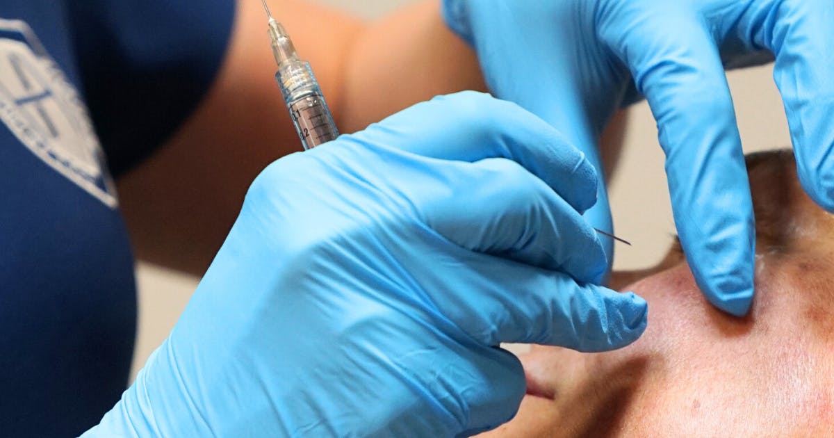 how to use a cannula introducer neeedle - cannula guide