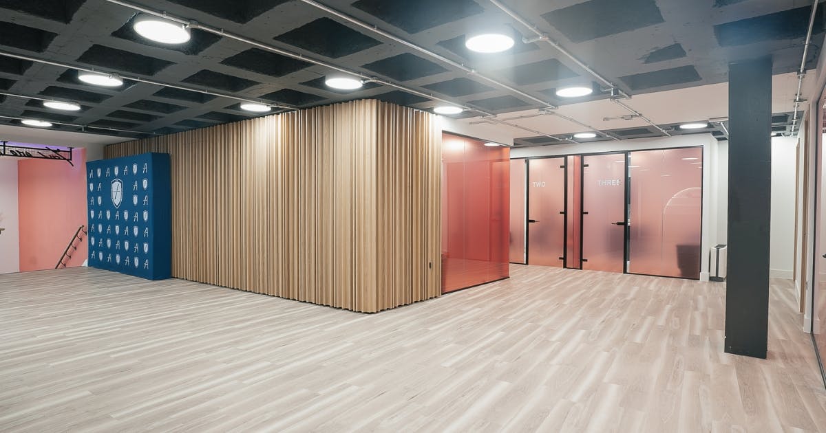 Mezzanine City of London venue hire space and clinic rooms for rent at Harley Academy Threadneedle Street