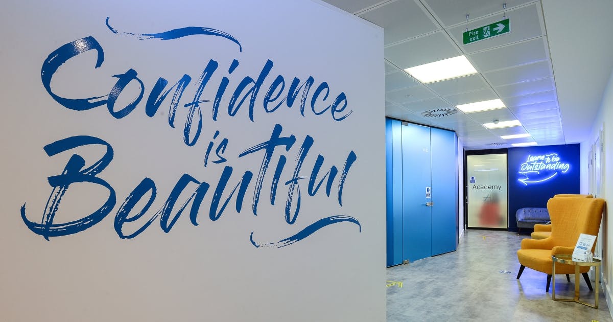 City of London aesthetics clinic rooms to rent at Harley Academy Copthall Avenue