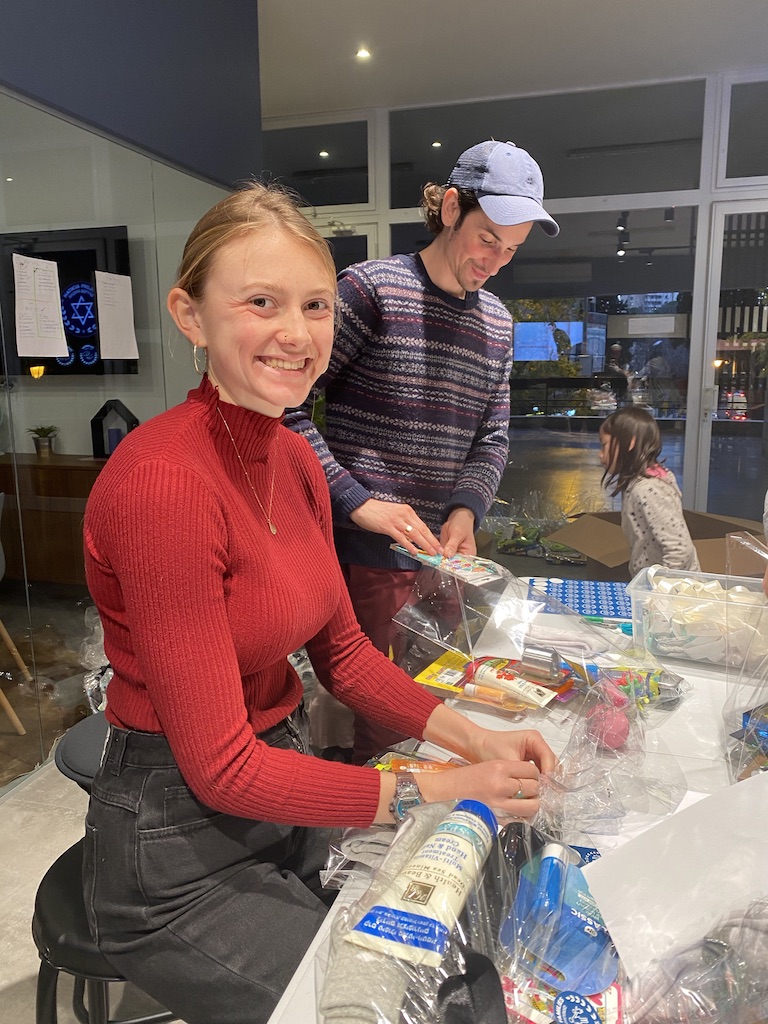 Hanukkah Volunteer Project 2020