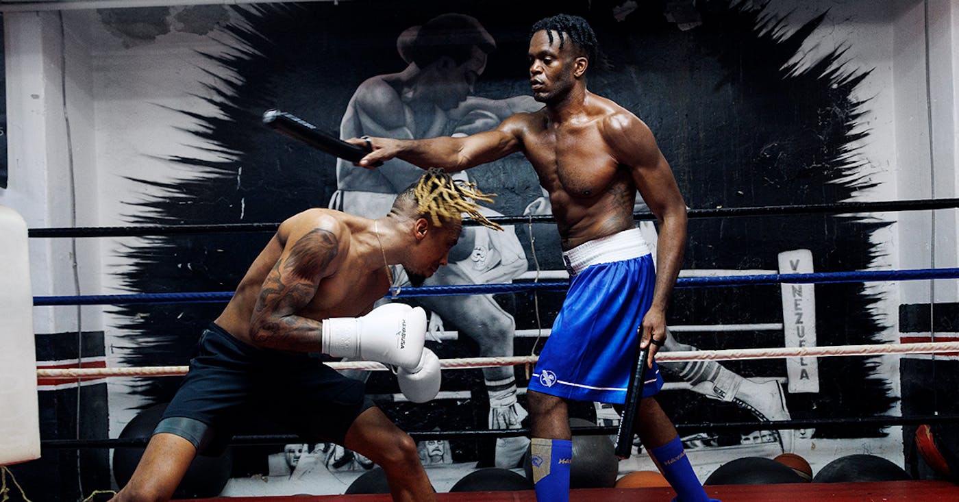 Comparison of boxing stances: Orthodox vs. Southpaw