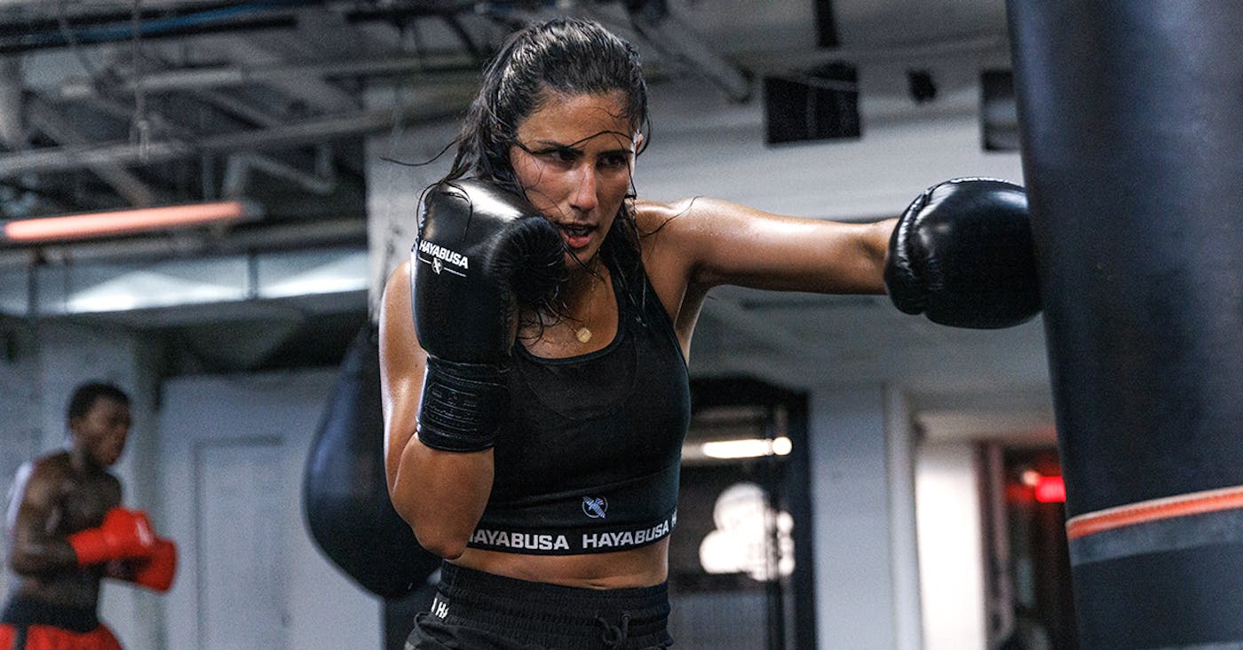 Hayabusa Boxing Gloves and boxing bag helps you in heavy bag training