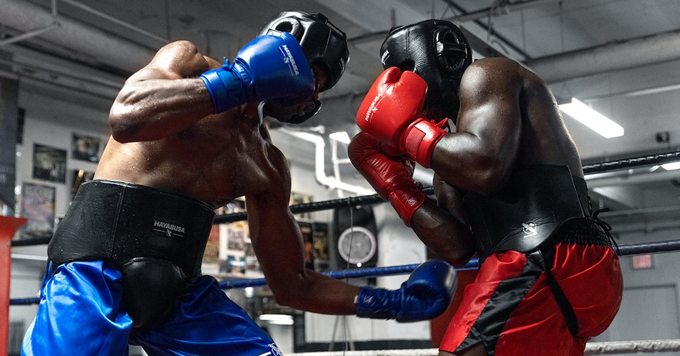 boxing groin protector and headgear, two essential gear for boxing training
