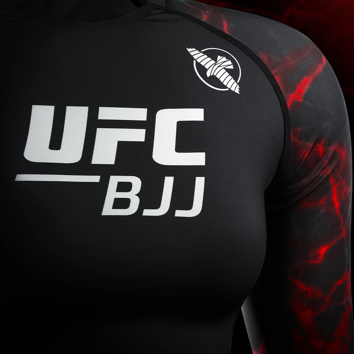Aazon.co: ROAR A Rash Guard & BJJ Shorts Set Ens Woen Fight Wear