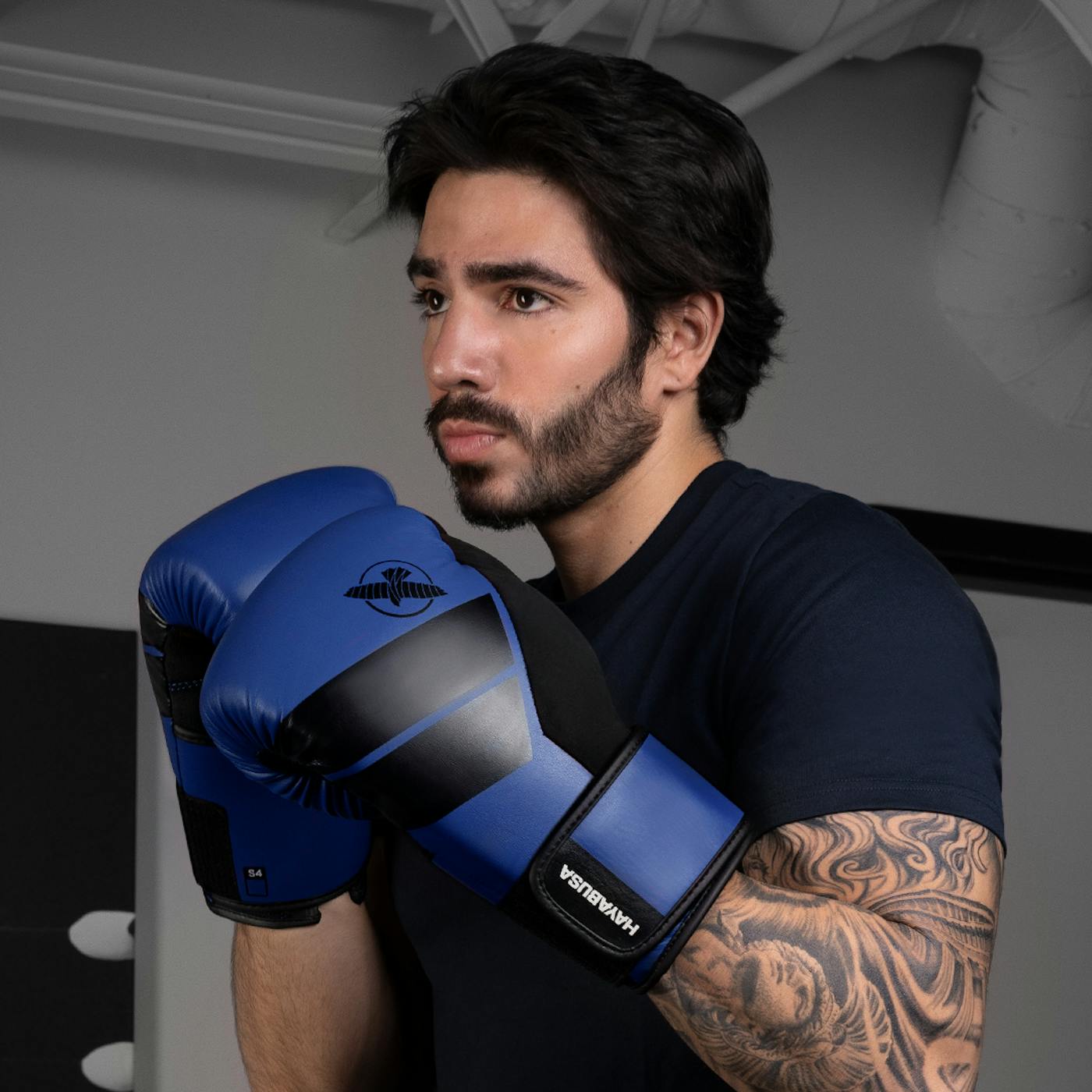 Choosing the Right 16oz Boxing Gloves for Sparring