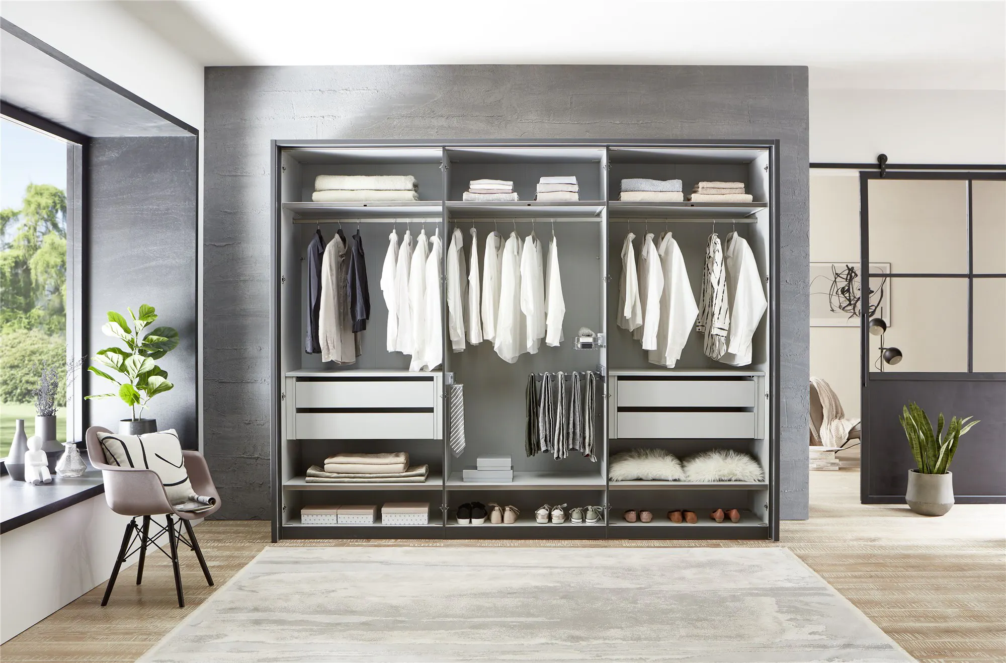 How to Choose the Right Wardrobe