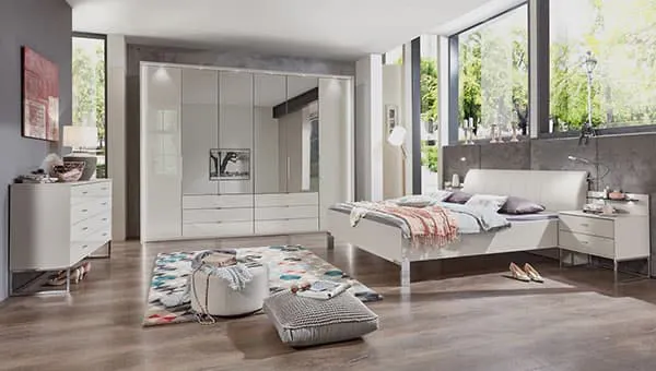 Arrange Furniture in a Small Bedroom