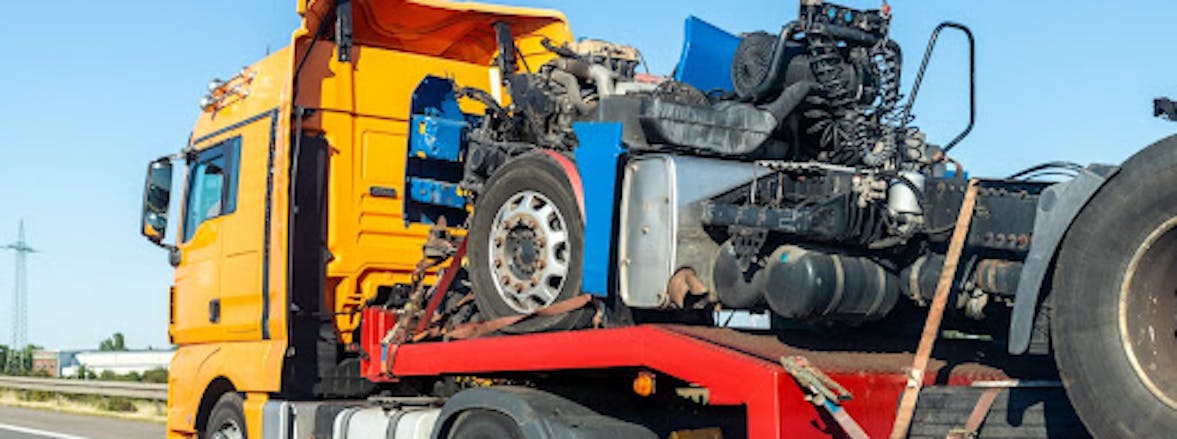 Heavy Salvage with Eco-Friendly Trucking