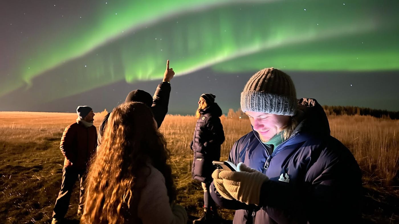 How to Get Alerts for Northern Lights's cover picture