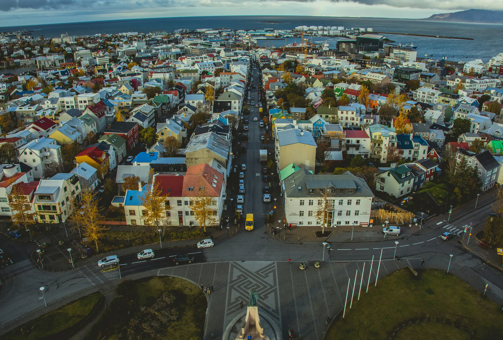 Can You See the Northern Lights in Reykjavík?'s cover picture