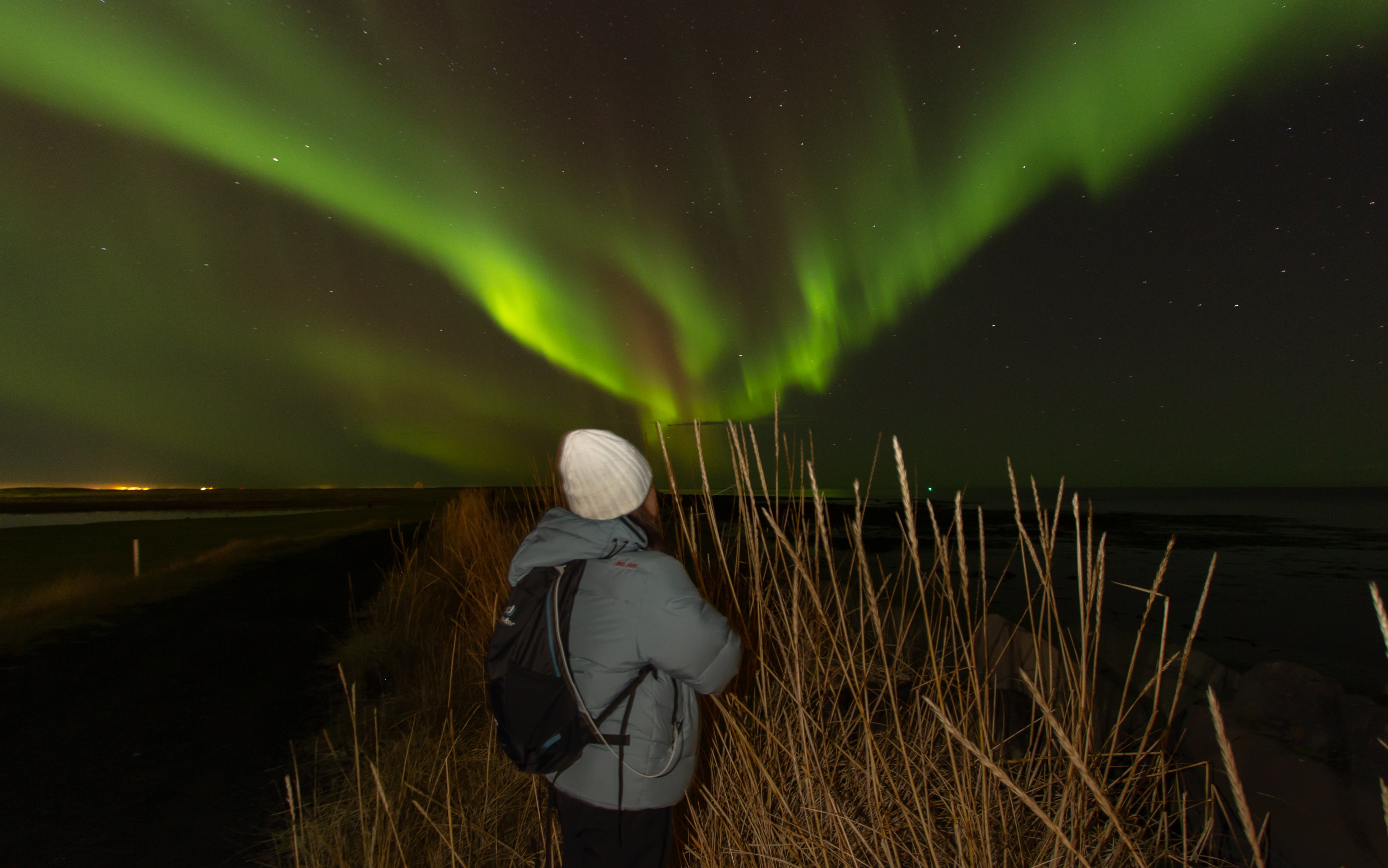 How to take a video of Northern lights with a smartphone