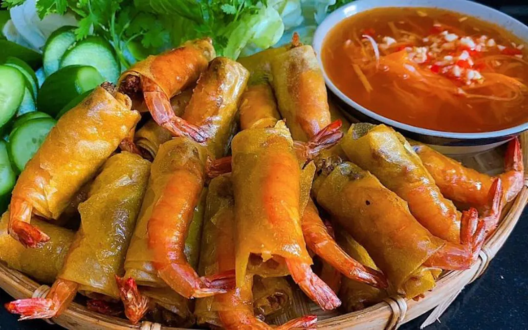 Ăn kèm Chả giò / Chả ram tôm đất Bình Định