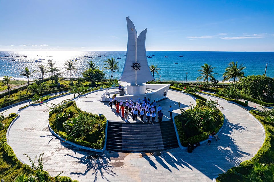 Hình Minh Họa - Lịch sử & vị thế hiện tại