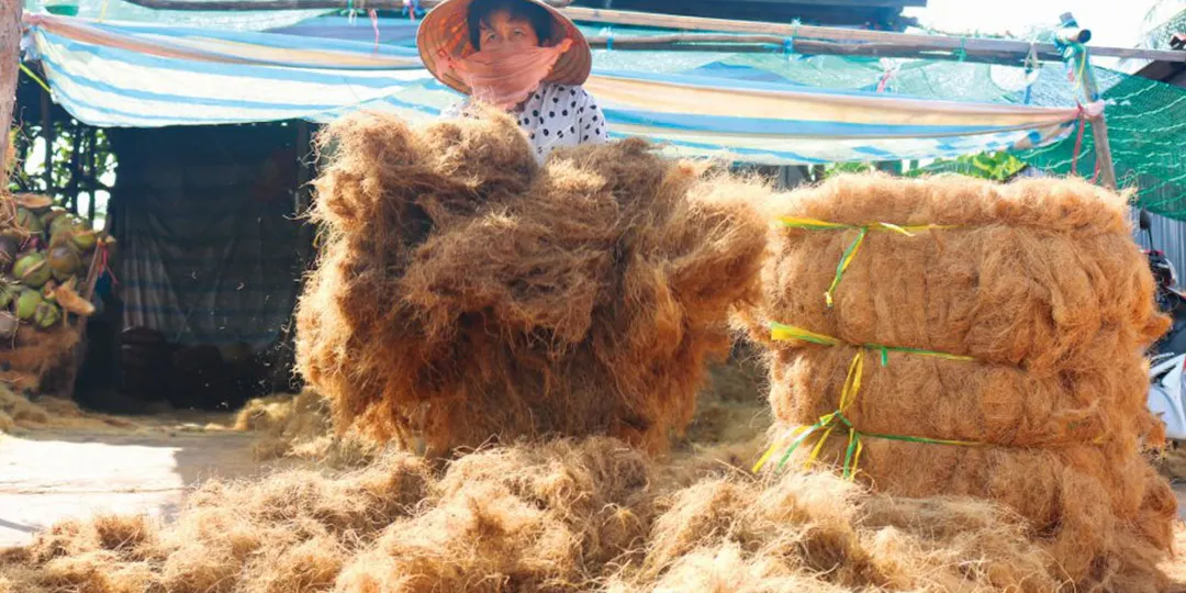 Hình ảnh minh họa - Làng nghề làm thảm xơ dừa
