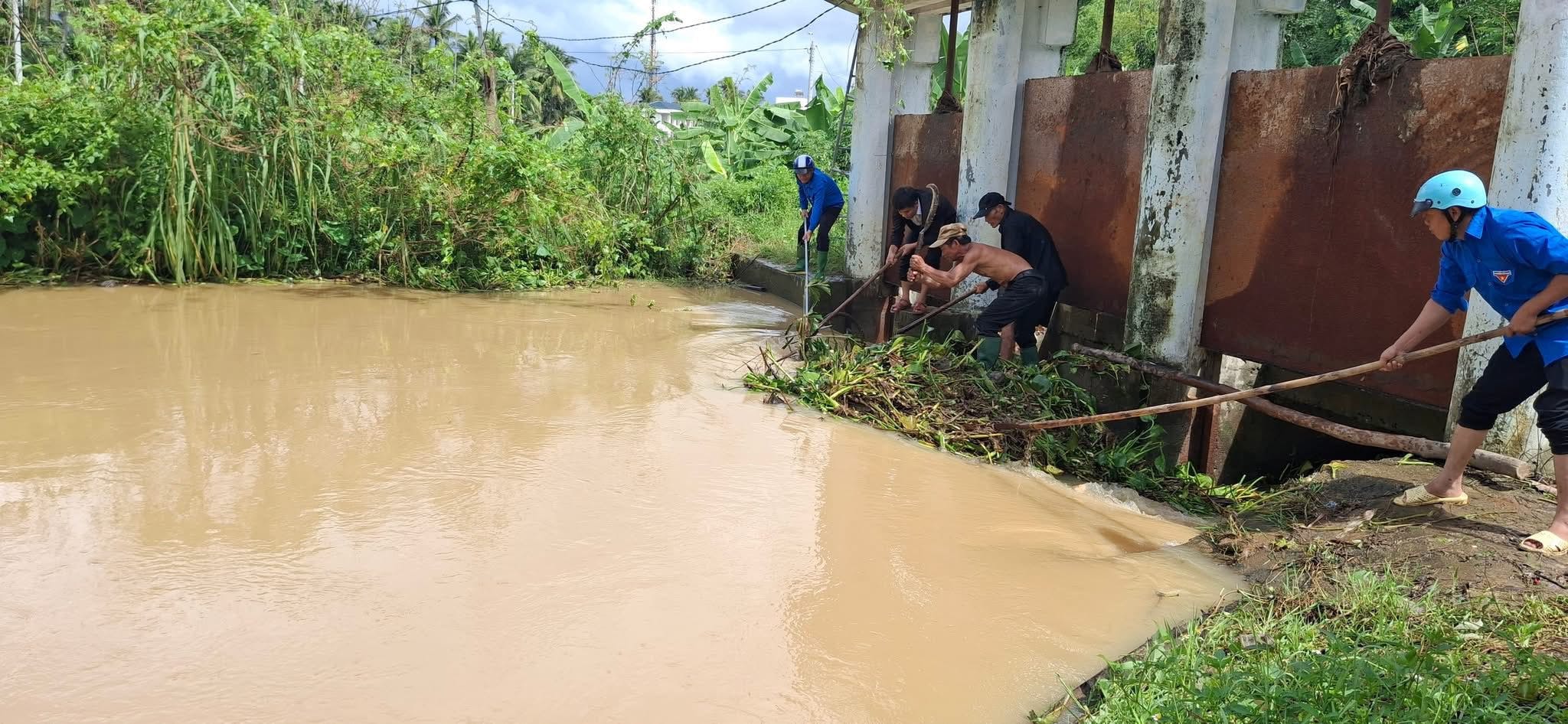 Tuổi Trẻ Phường Hoài Nhơn Tây Chung Tay Phòng, Chống Lụt Bão Năm 2025