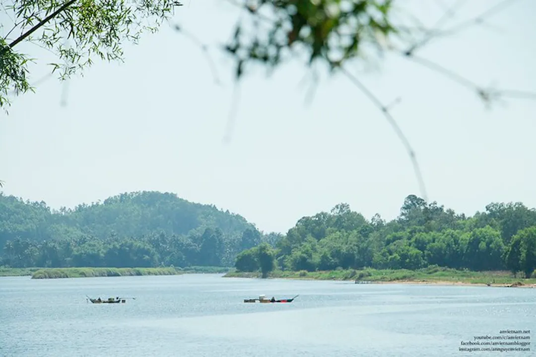 Một góc sông Lại