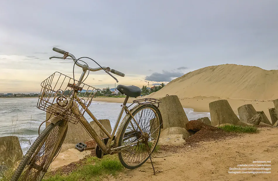 Bờ kè biển Tam Quan - Điểm check-in ngắm hoàng hôn cực phẩm ở Hoài Nhơn