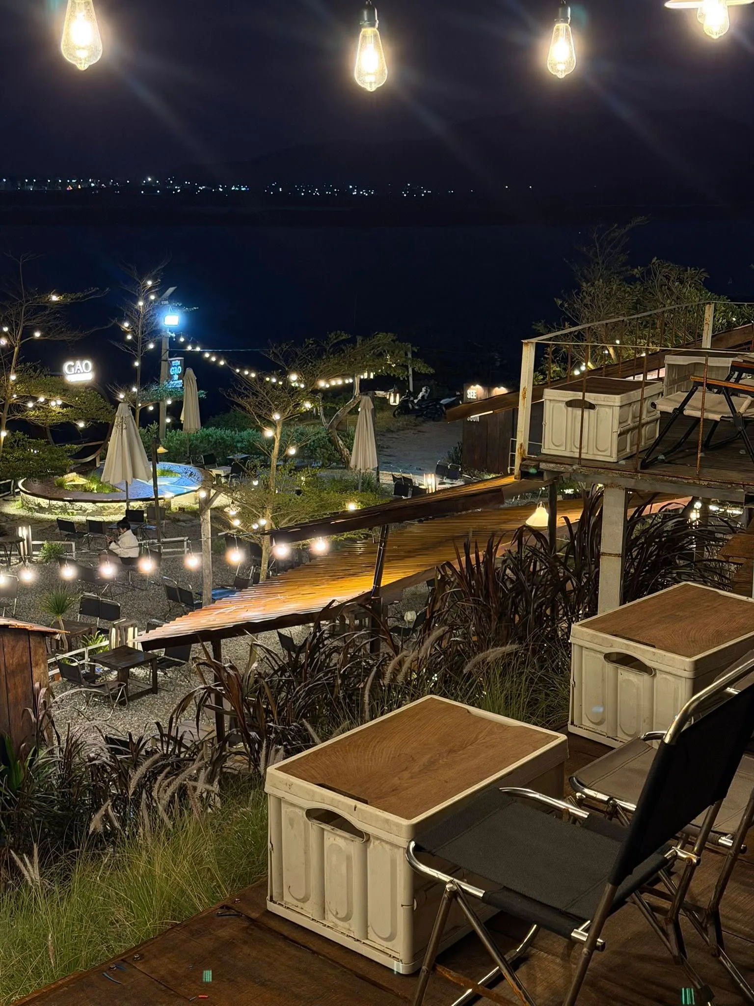 Review Gạo Coffee - Không gian hoài niệm cực "chill" giữa lòng xứ Dừa Hoài Nhơn