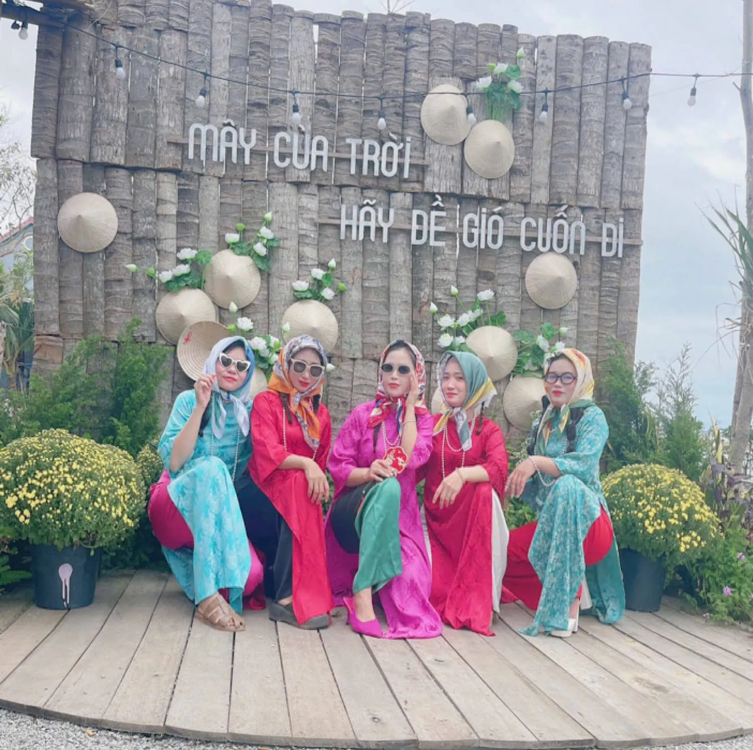 Review Orimi Coffee - Không gian tối giản cực "chill" cho tín đồ sống ảo tại Hoài Nhơn