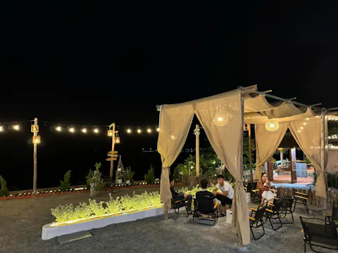 Review Orimi Coffee - Không gian tối giản cực "chill" cho tín đồ sống ảo tại Hoài Nhơn