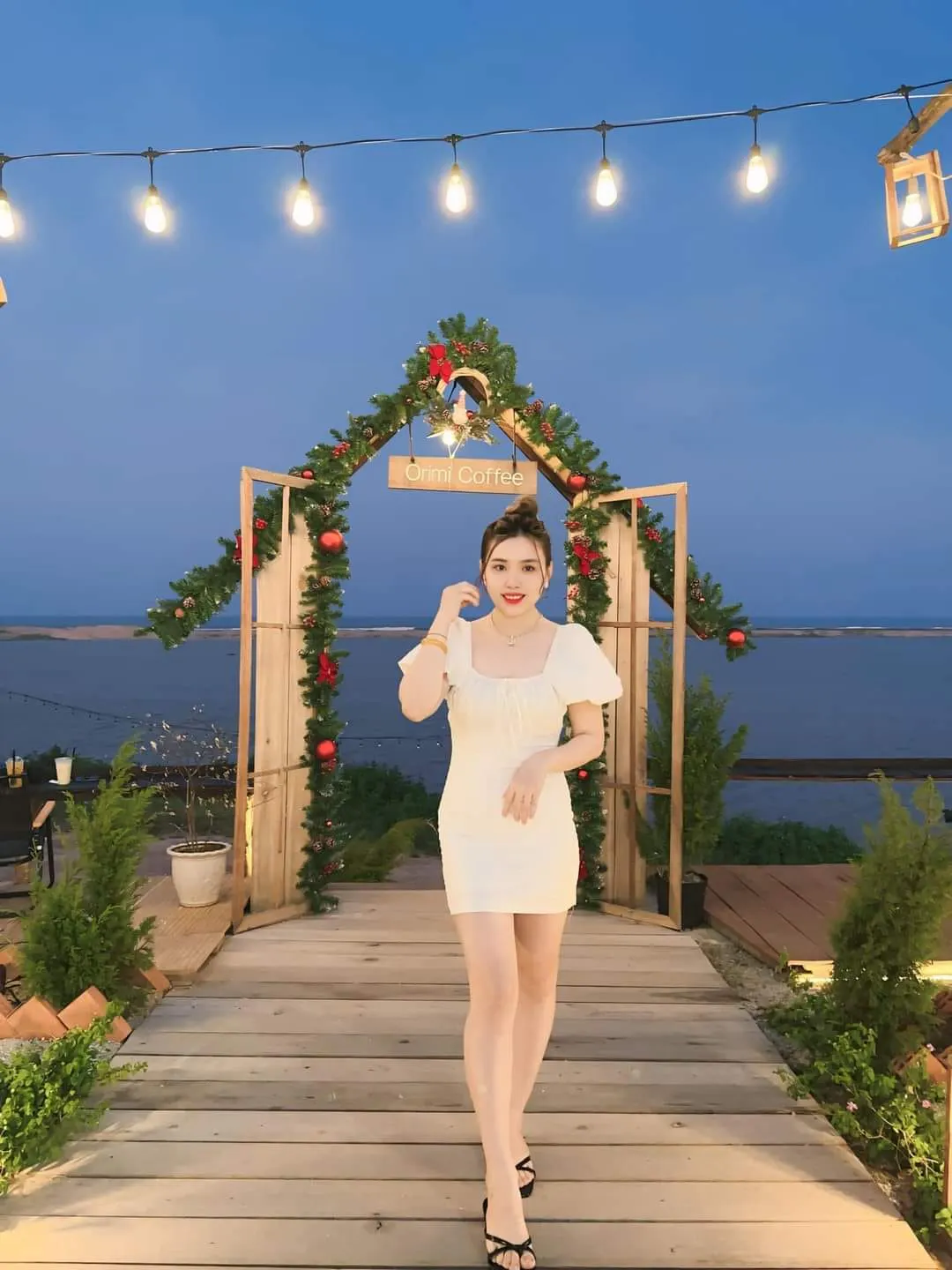 Review Orimi Coffee - Không gian tối giản cực "chill" cho tín đồ sống ảo tại Hoài Nhơn