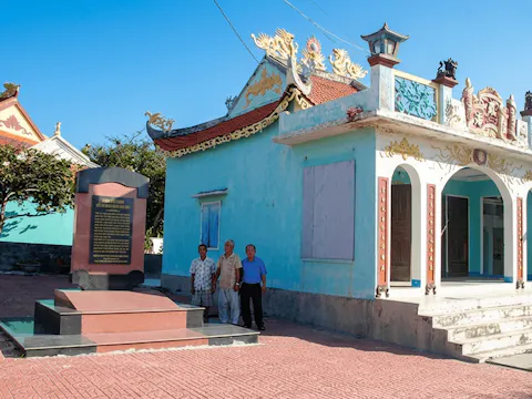 Di tích Lăng Ông Nam Hải