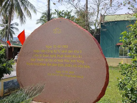 Di tích Chiến thắng Chợ Cát