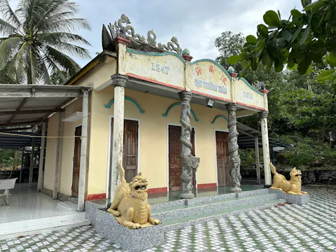 Di tích Lăng Ông Nam Hải