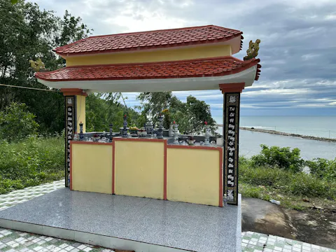 Di tích Lăng Ông Nam Hải