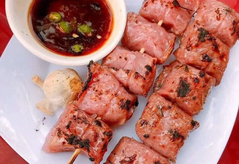 Đột phá hương vị với món Nem Nướng Lụi