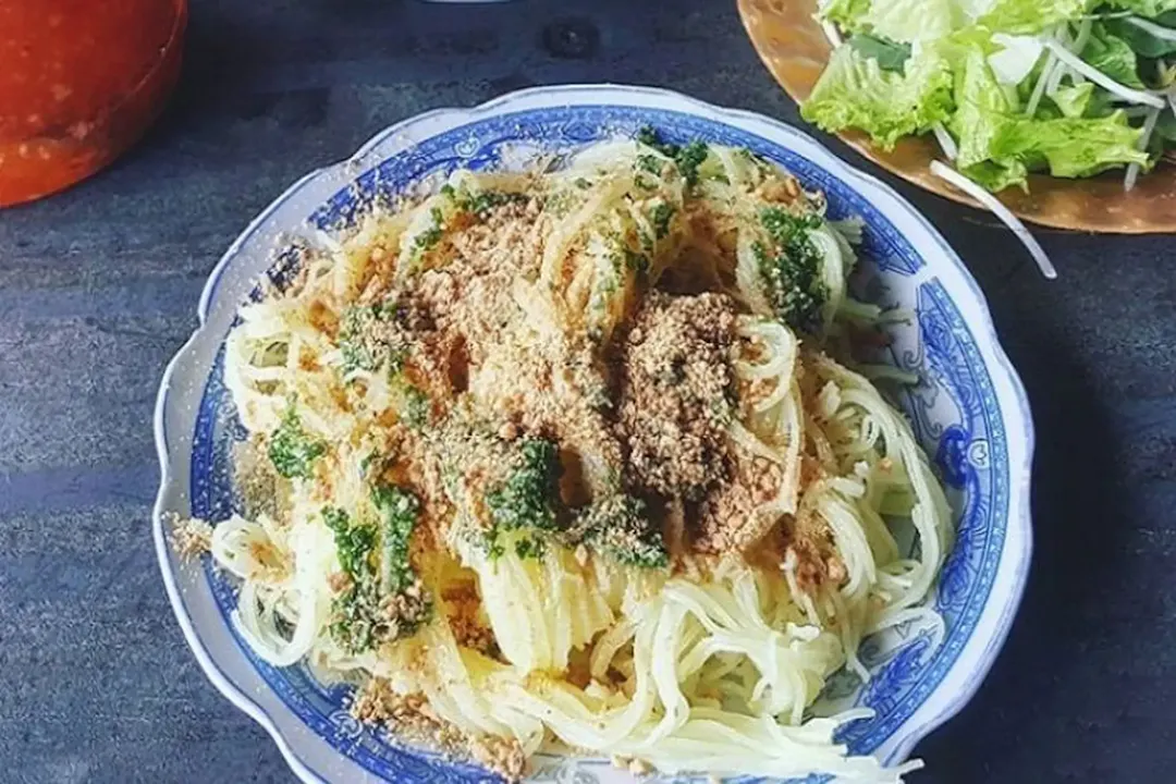 Lần Đầu Ăn Bánh Dây Bồng Sơn Hoài Nhơn Có Gì Đặc Biệt?