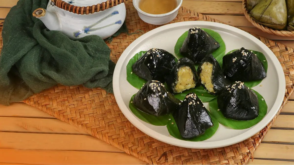Bánh Ít Lá Gai Bình Định