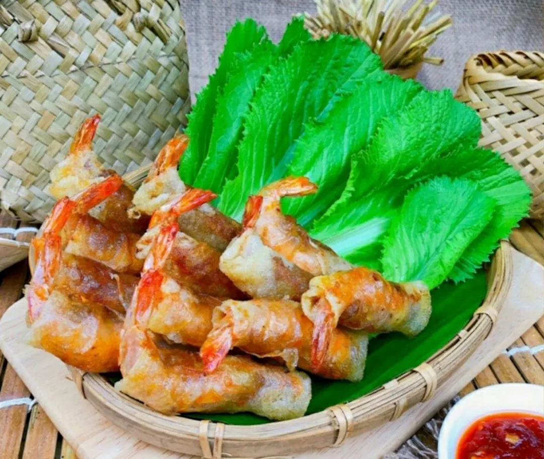 Thưởng thức chả ram tôm đất chuẩn vị Bình Định