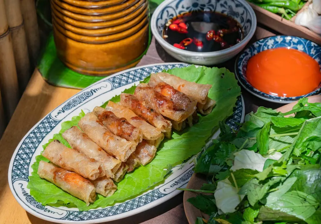 Trải Nghiệm Chả Ram Tôm Đất Ở Hoài Nhơn Có Gì Đặc Biệt?