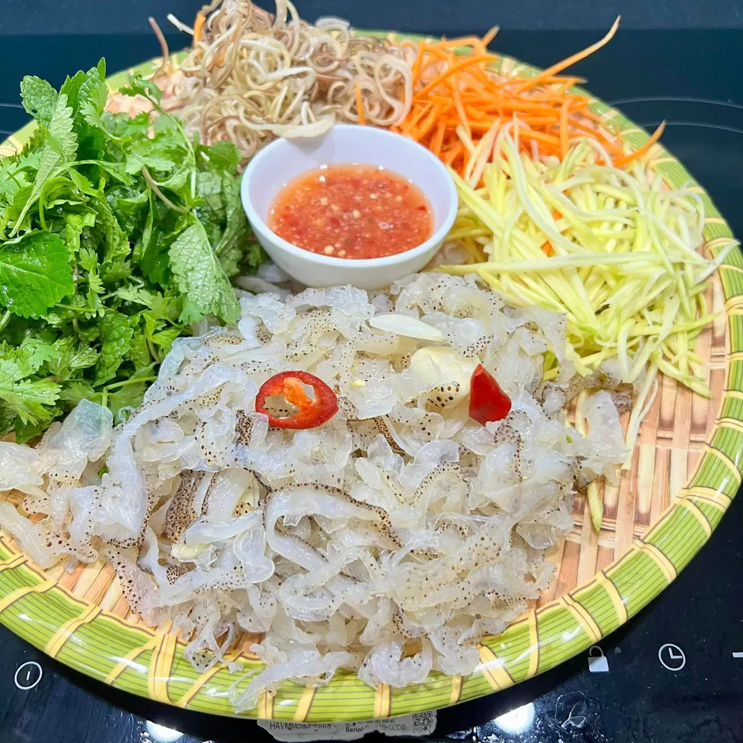 Điểm danh hai loại gỏi sứa Bình Định nức tiếng: Sứa tai và Sứa chân