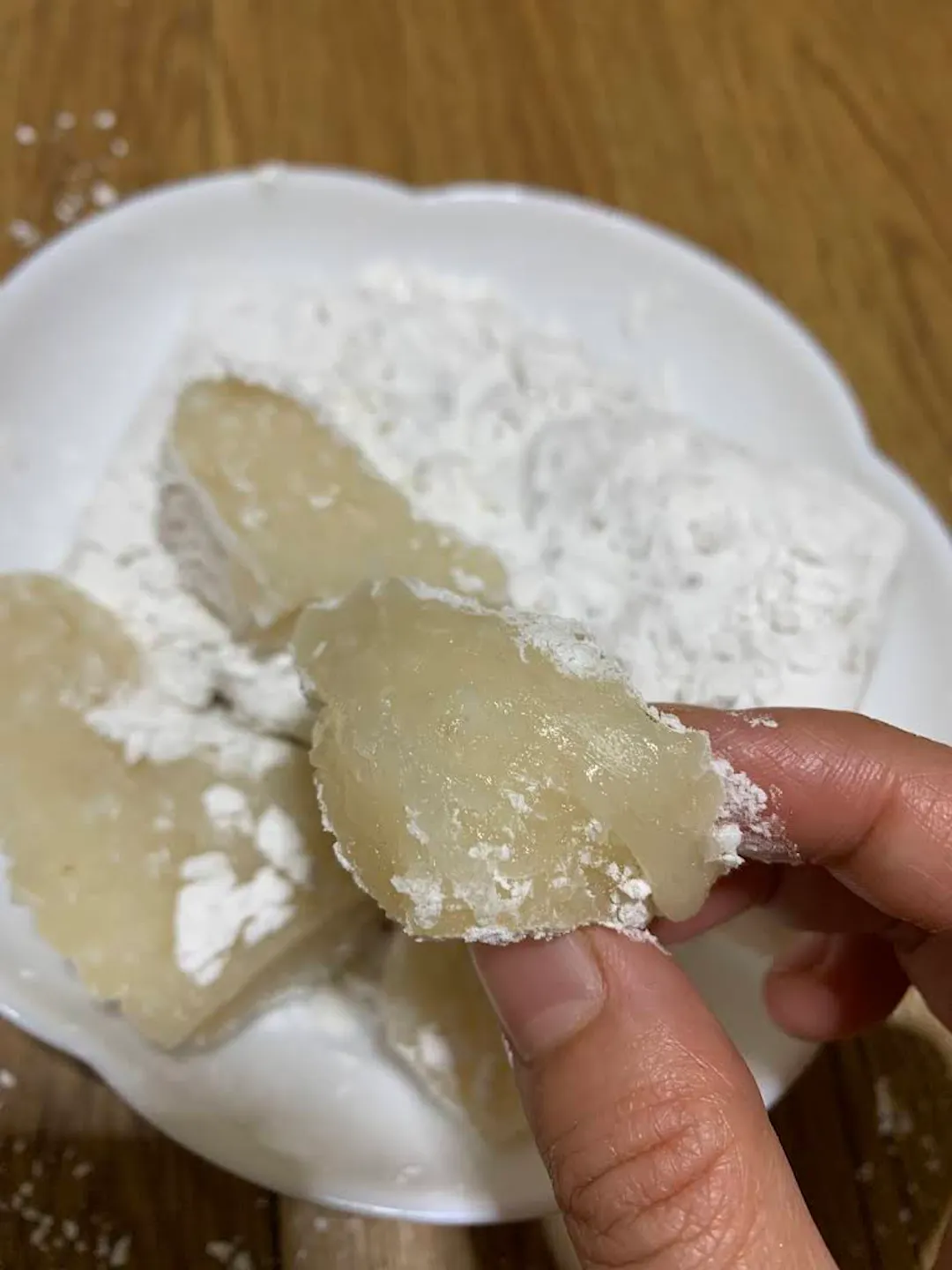 Hương vị bánh hồng tại tiệm Bà Điền có gì mà làm người ta say đắm?