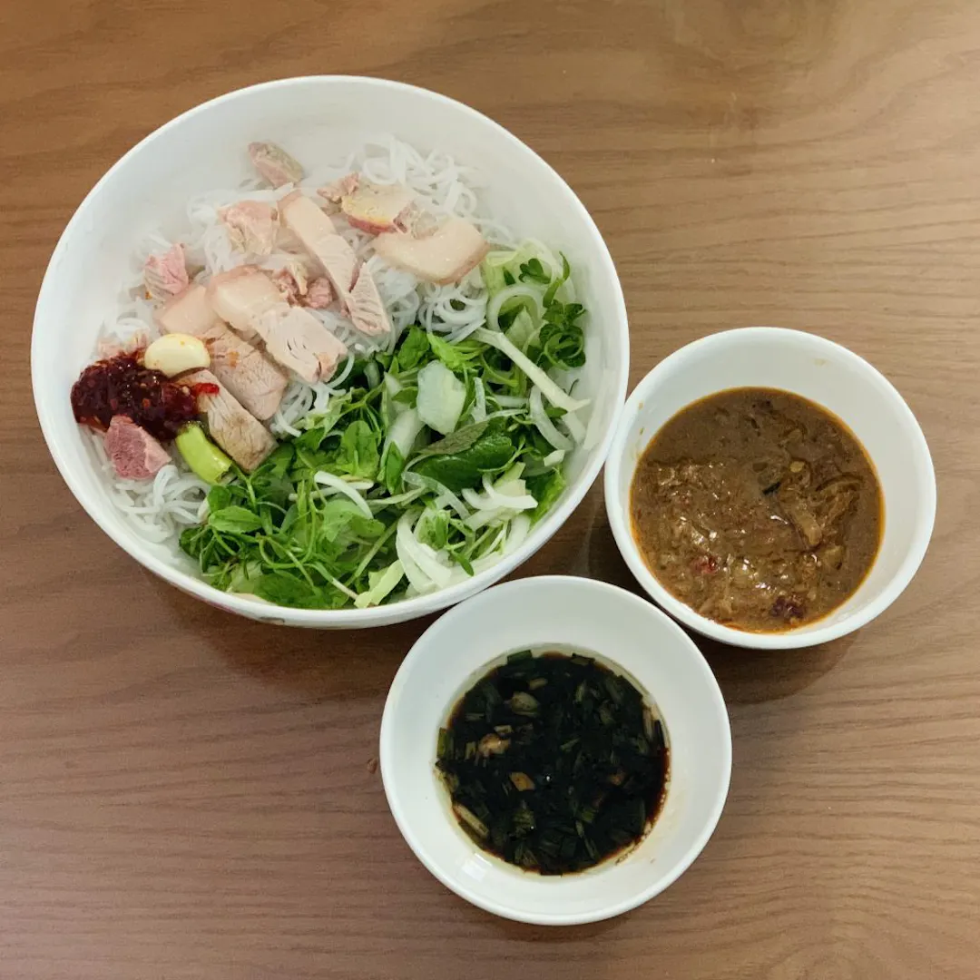 Bún mắm nêm cá cơm
