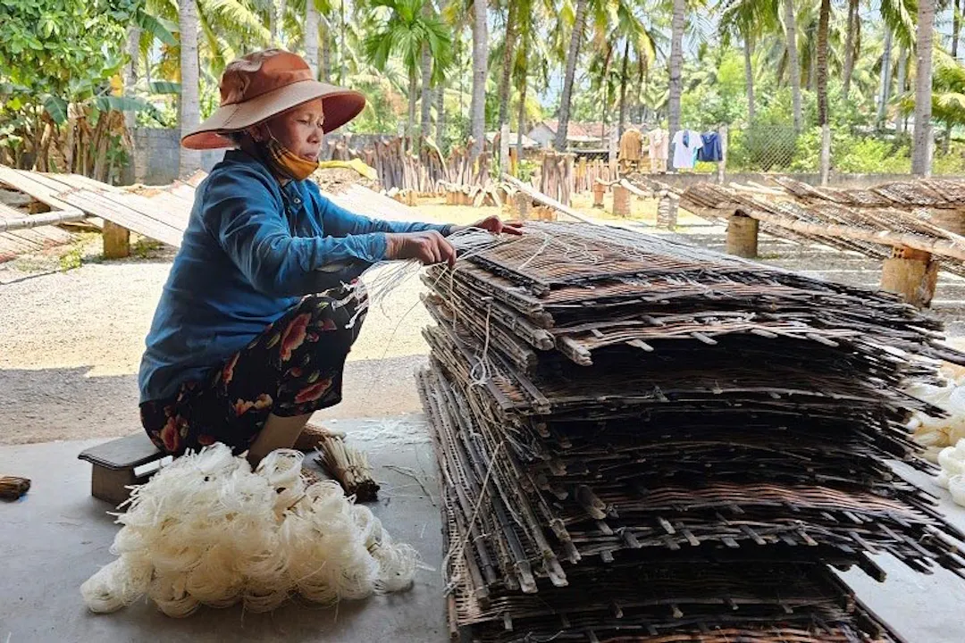 Sức sống trăm năm của làng nghề làm bún số 8 truyền thống tại Hoài Nhơn