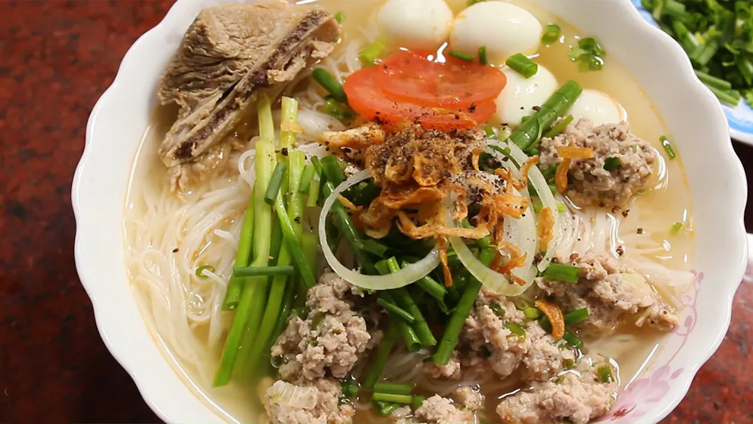 Canh bún số 8 nấu lòng heo/thịt băm