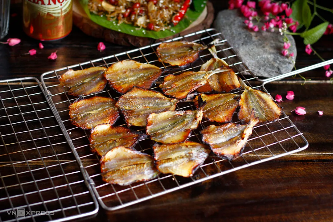 Top những món ăn từ khô cá chỉ vàng ngon xứ Nẫu