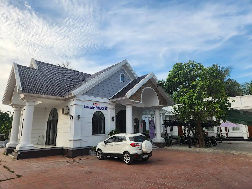 Lavender Hoa Châu Resort
