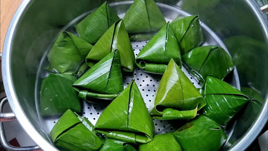 Giải mã ý nghĩa tên gọi và hình dáng độc đáo của bánh ít lá gai Bình Định
