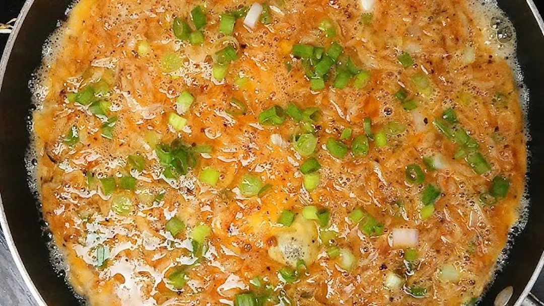 Trứng chiên ruốt khô thơm lừng